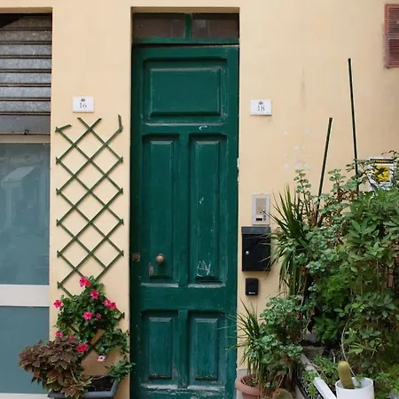 Dettori 18 - - 2 Bathrooms * Cagliari