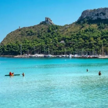 Apartment Nearby Historic Center - 2 Private Bathrooms Cagliari