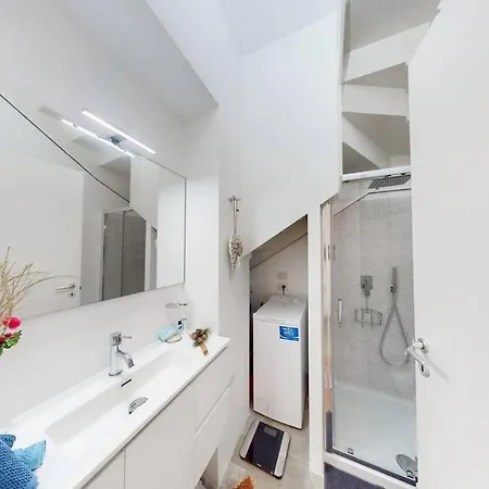Nearby Historic Center - 2 Private Bathrooms Apartment Cagliari