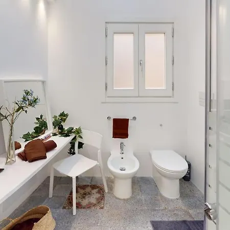 Nearby Historic Center - 2 Private Bathrooms Apartment *